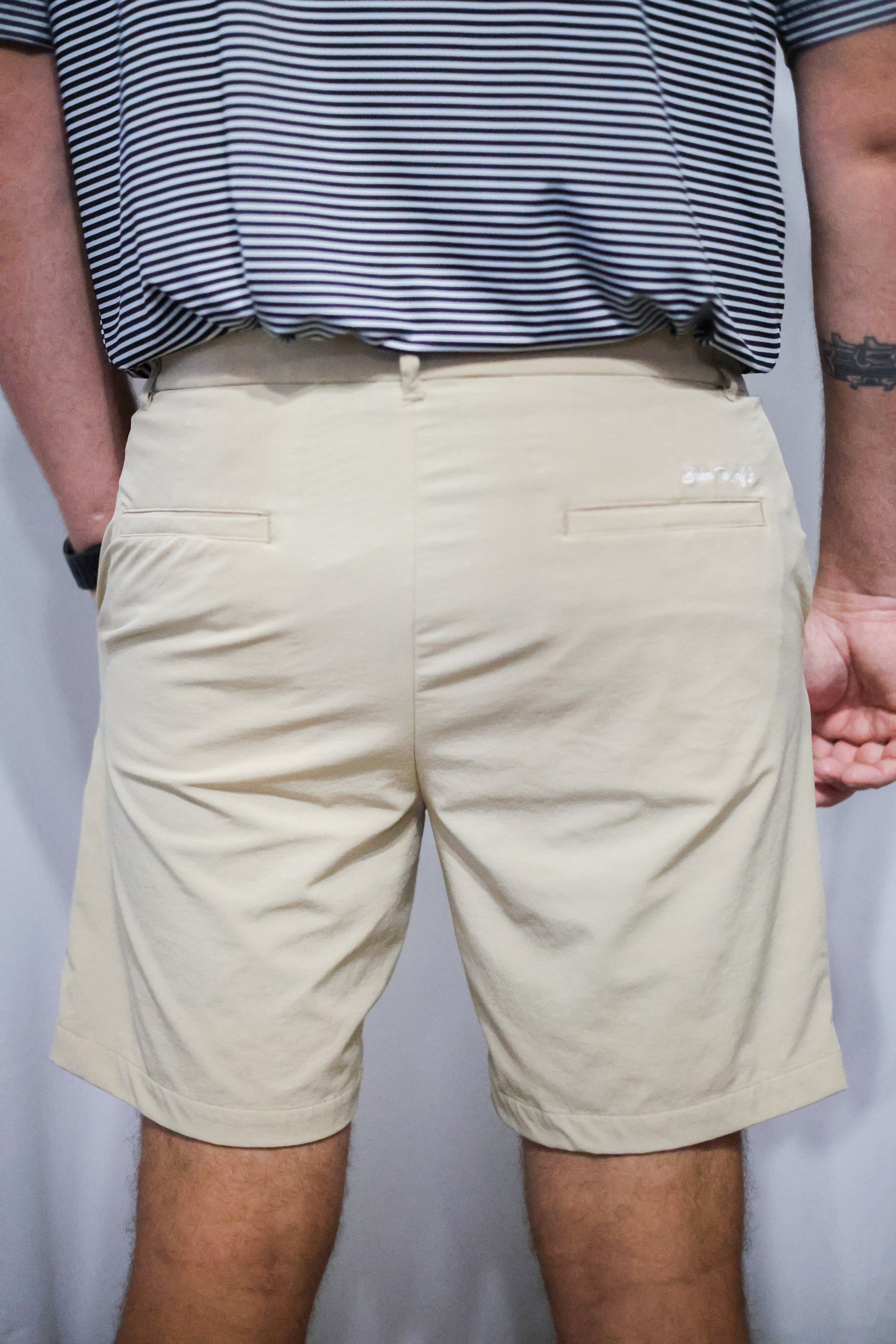 Fairway Flex Shorts - Khaki